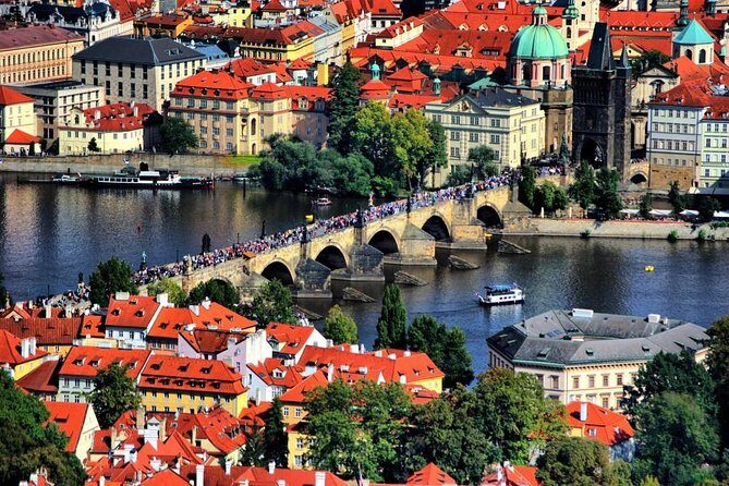 Prague Private Custom Full-Day Tour: Prague Castle and Old Town - Jewish Quarter Stroll and Old Town Square’s Big Moment