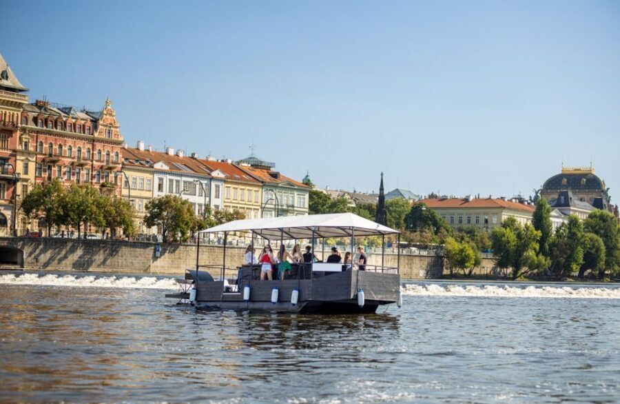Prague: Private Cycle Boat River Tour with Beer or Prosecco - The 90 minutes: how the ride usually feels in practice