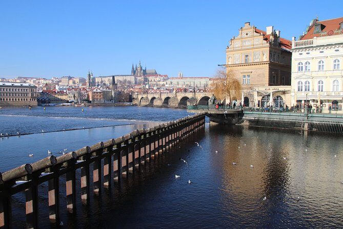 Prague Private Photo Tour for Photography Enthusiasts - Prague Castle and St. Vitus Cathedral: Angles, Red Roofs, and Patience
