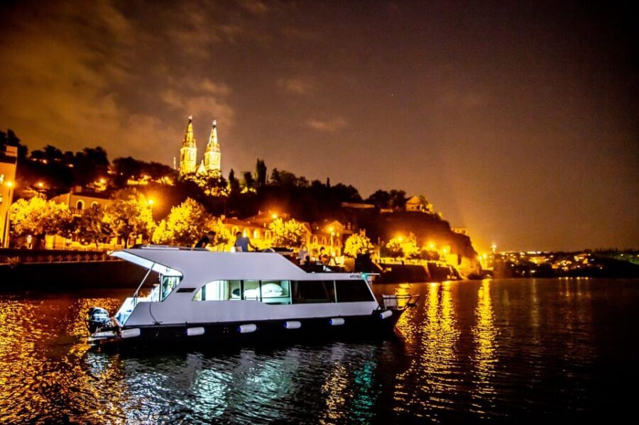 Prague: Private River Cruise with Unlimited Beer or Prosecco - Price and value: $726 per group up to 11