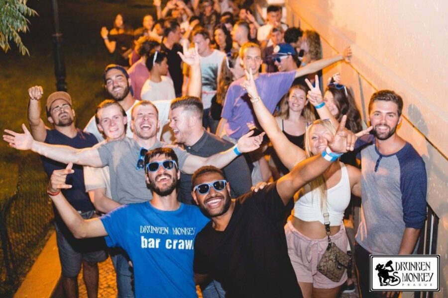 Prague: Pub Crawl with Open Bar and VIP Entry - Who should book this, and who should skip it