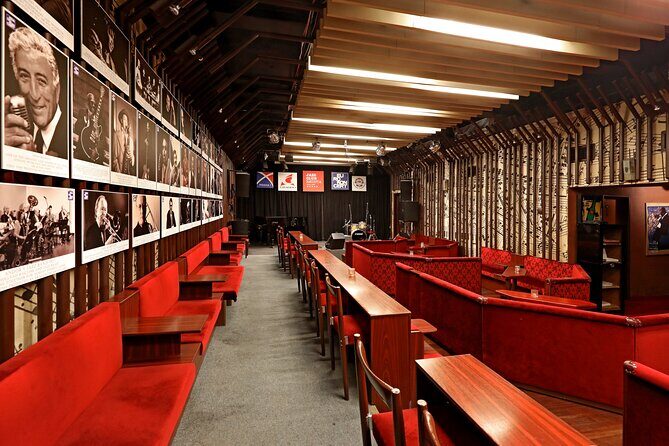 Prague Reduta Jazz Club with Concert Ticket - Timing in Prague jazz: when to arrive for the 7:00 PM and 9:15 PM shows