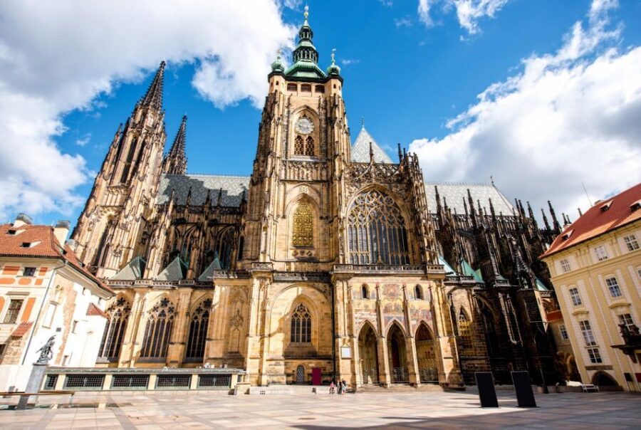 Prague Royal Castle, St Vitus, Golden Lane Tour with Tickets - Quick Practical Tips Before You Go