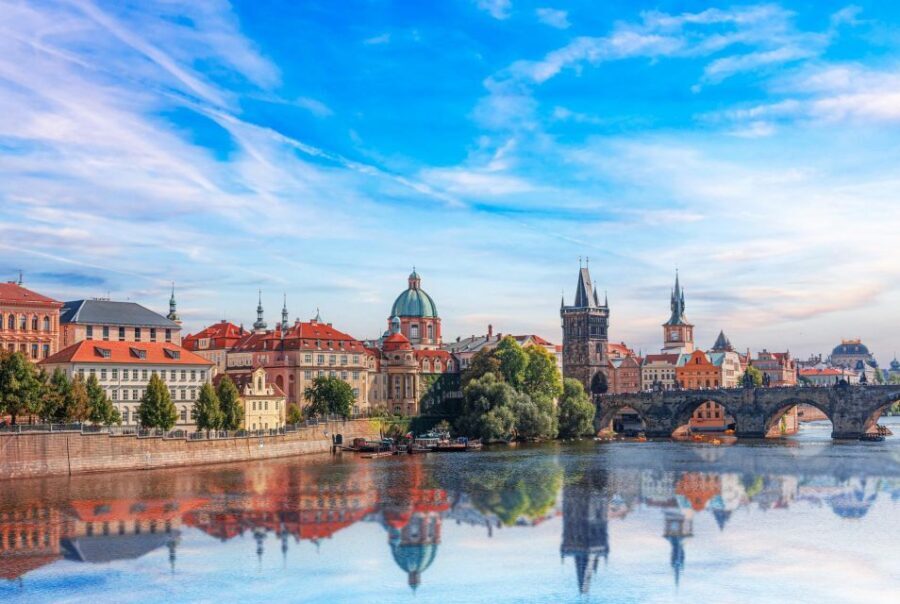 Prague Royal Castle, St Vitus, Golden Lane Tour with Tickets - St. Nicholas Church in Lesser Town: The 4-Hour Upgrade for Ornaments and Frescoes