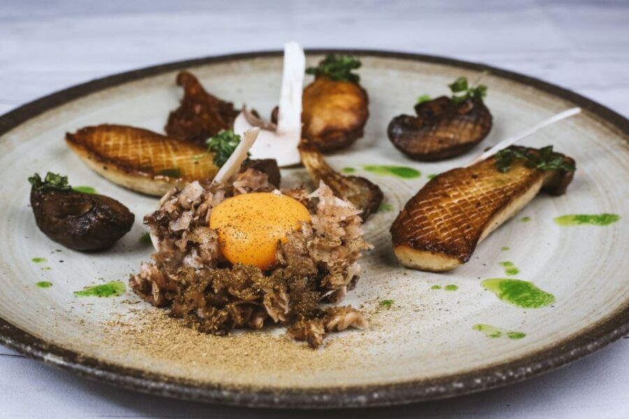 Prague: Savor 10 Course Dinner in Chef’s Kitchen - Meeting Ladislav and what to do when you arrive