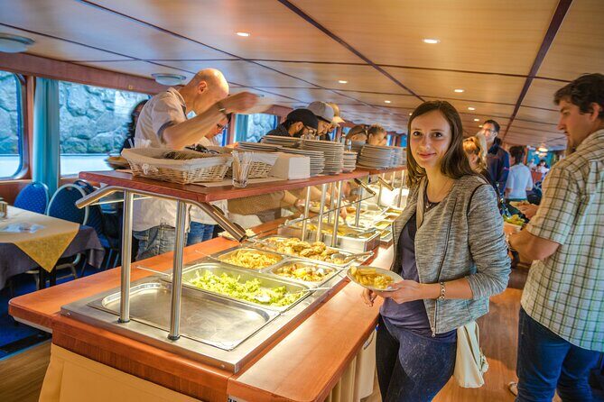 Prague: Sightseeing Boat Cruise with Buffet Dinner - Audio guide setup: a practical way to add context without a guide