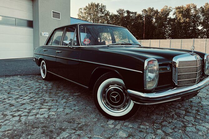 Prague Sightseeing Express Tour in Classic Car - Comfort, Pace, and Group Size: How to Judge Value