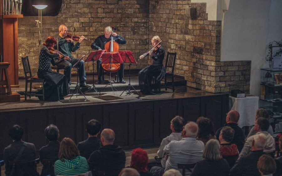 Prague, St. Martin: The Best of World & Czech Music - What to Expect When You Arrive (Rules, Seating Vibe, and Dress)