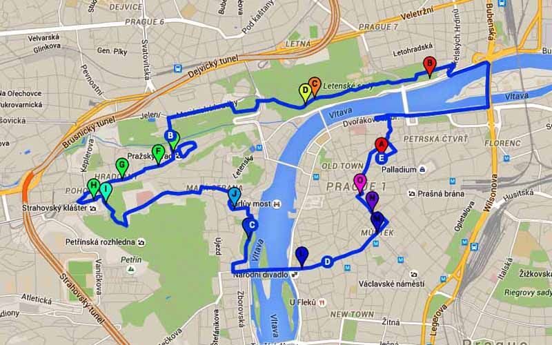 Prague: Stunning Viewpoints, Castle, City & Park Bike Tour - Royal Gardens and the Prague Castle complex: guided access that saves time