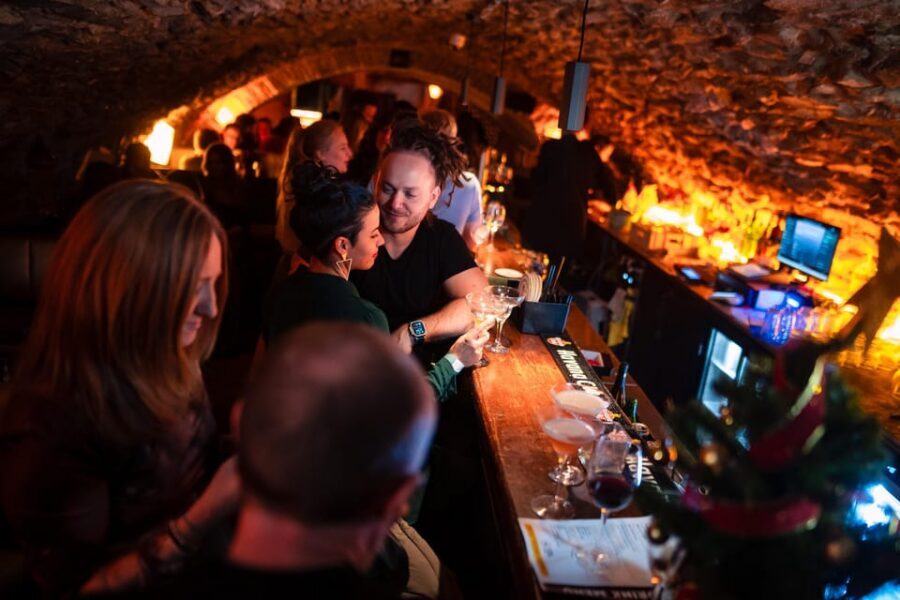 Prague: Thursday Stand-Up Comedy in English - What happens during the show: close-up laughs, English clarity, and audience moments
