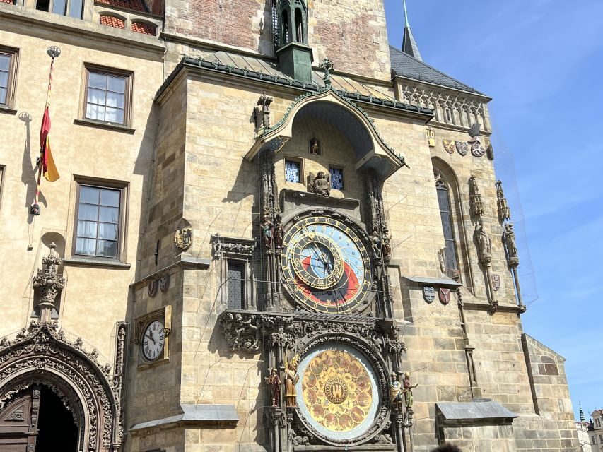 Prague Tour in Spanish - From Austro-Hungarian rule to Czech nationalism, told where you can feel it