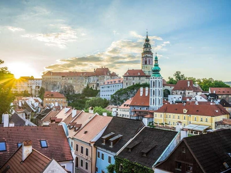 Prague: Transfer to Vienna via fabulous Cesky Krumlov - Pickup in Prague, then straight into the Vltava-region vibe