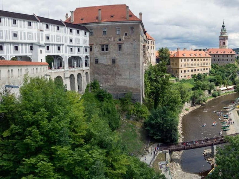 Prague: Transfer to Vienna via fabulous Cesky Krumlov - Should you book this Prague to Vienna via Český Krumlov?