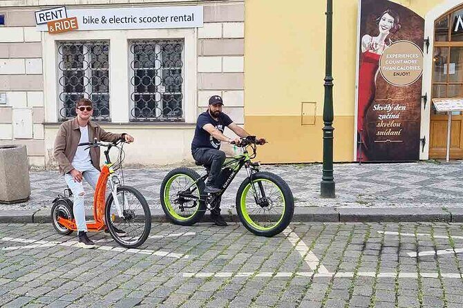 Prague Trike & e-Scooter Tour: Castle Viewpoints & Charles Bridge - The guide experience: what makes it feel personal