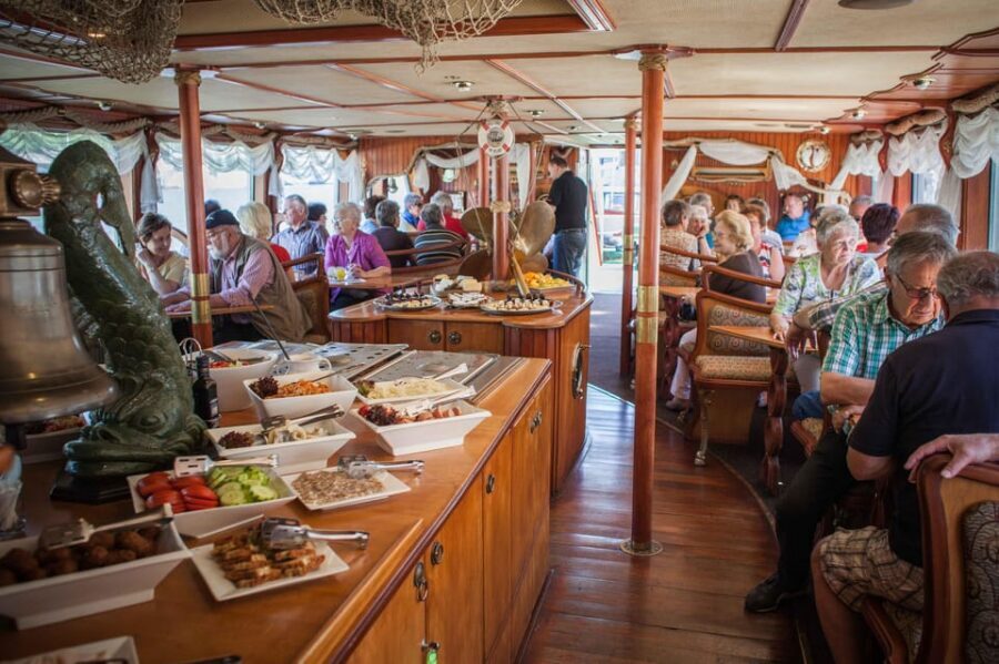 Prague: Vltava River Evening Dinner Cruise - The Vltava main stretch: your dinner + the lock moment