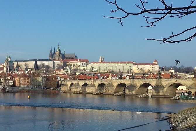 Prague Vltava River Lunch Cruise - Music and Commentary: The Part That Can Make or Break It