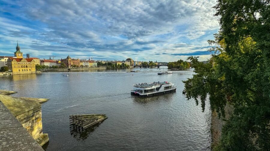 Prague: Vltava River Sightseeing Cruise - Key points to know before you board