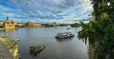Prague: Vltava River Sightseeing Cruise - The Vltava Views: Charles Bridge to Prague Castle Panoramas
