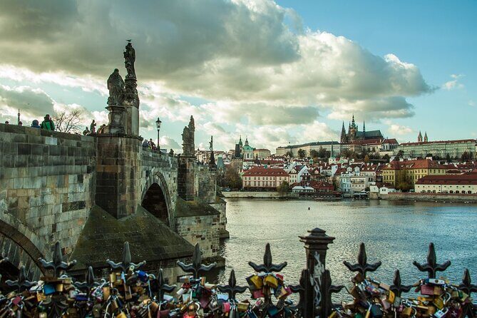 Prague Walking Tour in German: Old Town and Prague Castle - Pace, Weather, and Comfort: Shoes and Endurance Matter
