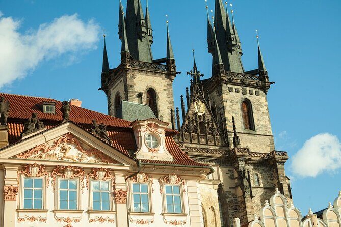 Prague Walking Tour in German: Old Town and Prague Castle - Getting There: Staroměstské nám. at 2:30 pm and Near Public Transit
