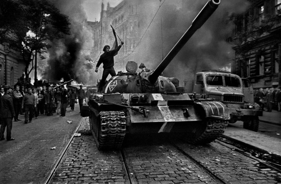 Prague: World War II and Communist History Tour - Entering 20th-Century Prague: Nazi Occupation to Velvet Revolution