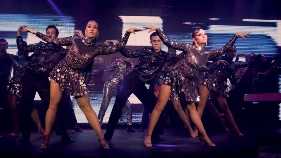 Prague:Breathtaking Cabaret Show with 4-Course Dinner Option - What Kind of Acts to Expect: Singing, Dance, and Stunt Moments