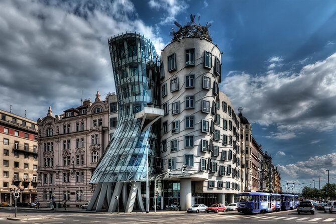 Private 4-hour City Tour of Prague with driver & official guide w/ Hotel pick up - Prague Castle in 15 minutes: see the scale, plan the ticket