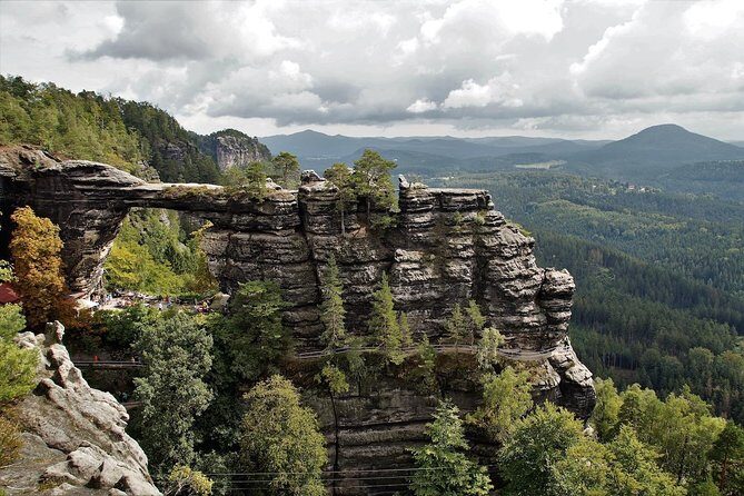 Private Bohemian-Saxony Switzerland luxury tour All-Inclusive - Edmundova soutěska: a shorter gorge boat plus a river walk