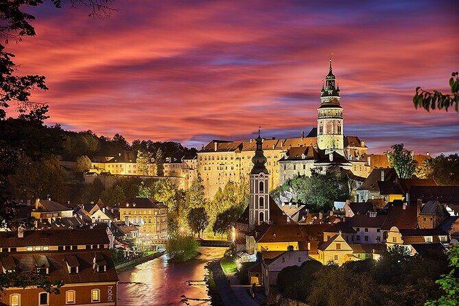 Private Day Trip from Prague to Cesky Krumlov - Stop One: Holasovice’s UNESCO Rural Baroque Village (45 Minutes)