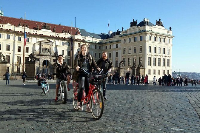 PRIVATE eBIKE TOUR - The Second-Largest City Park Stop: A Reset on Two Wheels