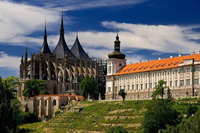 Private Guided Tour Prague to UNESCO Kutna Hora with Transfers - Private door-to-door transfers from Prague (and why that matters)