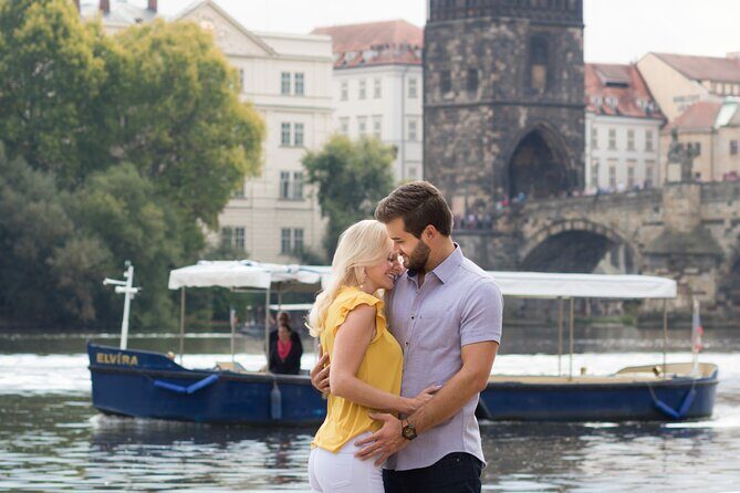 Private Photoshoot Tour in Prague - Working With Julia Kazakova: Posing Help, Patience, and Camera-Quality Results