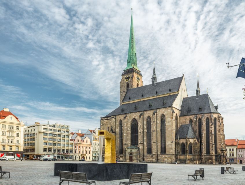 Private Pilsen & Pilsner Urquell Brewery Tour Prague - Starting Pilsen on foot: Town Hall, Cathedral, and the Patton Memorial