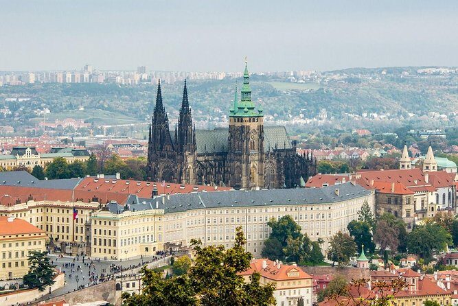 Private Prague Castle Walking Tour - Meeting Up on the Hill: How the Start Really Works