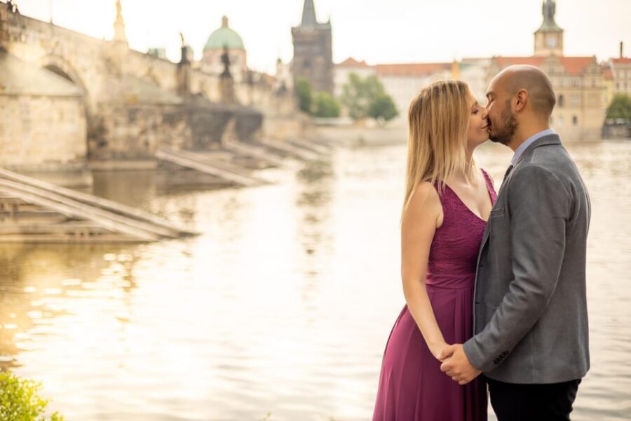 Private Prague Sunrise Photoshoot + Walking Tour - Why sunrise portraits in Prague work so well