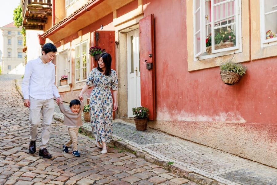 Private Prague Sunrise Photoshoot + Walking Tour - Charles Bridge at golden hour: what to expect from the photoshoot