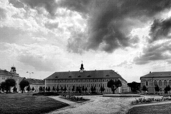 Private Terezin Nazi camp tour from Prague All-Inclusive - How the guide changes the day: Michal’s calm, tailored explanations