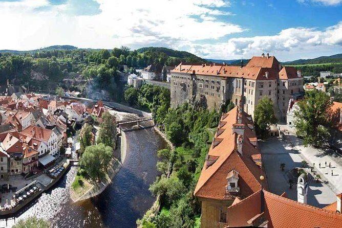 Private Tour: Cesky Krumlov Day Trip from Prague - Price and value: what $469.42 per person really buys