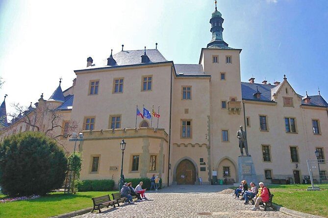 Private Tour: Kutna Hora from Prague - Private Mercedes Pickup to Kutná Hora: Why the Day Starts Moving