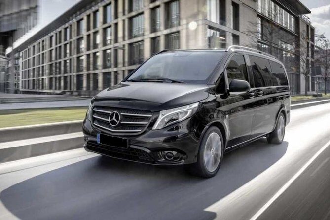 Private Transfer from Prague Airport to Prague City Hotels 1 - 3 pax - The Meet-and-Greet System: Name Sign, Arrival Hall, and Flight Tracking