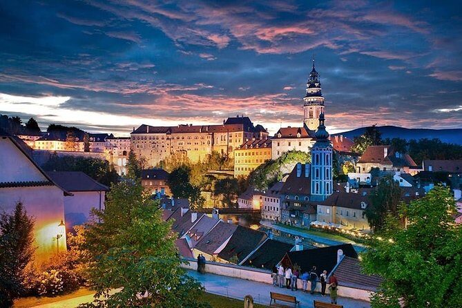 Private transfer in a Sanitized Car Prague to Vienna with 2h stop Cesky Krumlov - Key points to know before you go