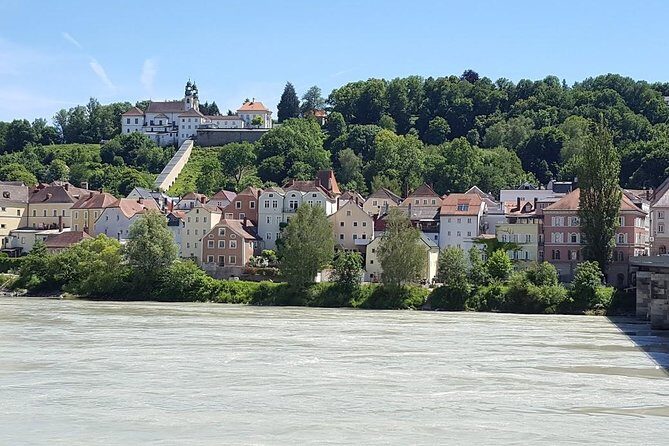 Private Transfer Prague to Passau or Passau to Prague with stop in Cesky Krumlov - Key Things I’d Watch For
