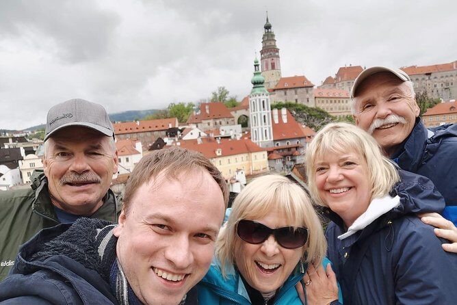 Private UNESCO Český Krumlov Trip from Prague with Local Guide - Latrán houses: winding lanes, small shops, and Eggenberg Brewery nearby