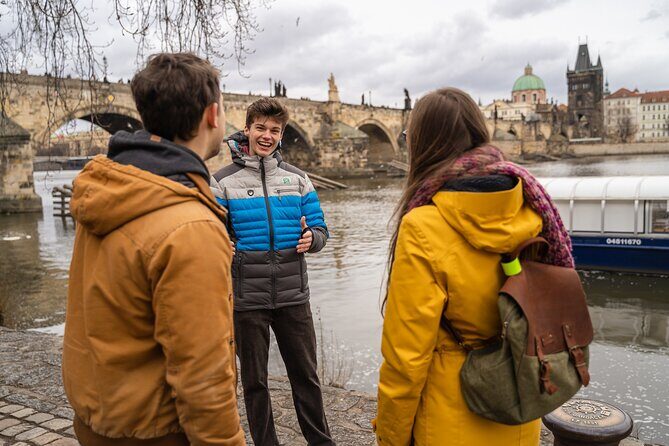 Private Walking Tour: From Charles Bridge to Prague Castle - What you’ll actually see: stop-by-stop from river to cathedral