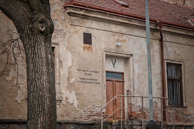 Psychiatric Hospital & Abandoned Cemetery - Who this tour suits best (and who should pass)