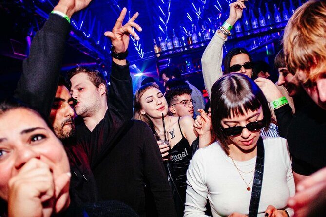 PUB CRAWL IN PRAGUE | Admission Ticket - Drinks, crowds, and the value of “fairly-priced” nights