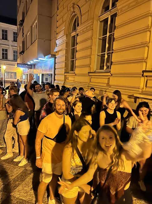 Pub Crawl with Shots and Night Club I Prague - Why This 9-Hour Prague Night Crawl Works (Even If You’re Solo)
