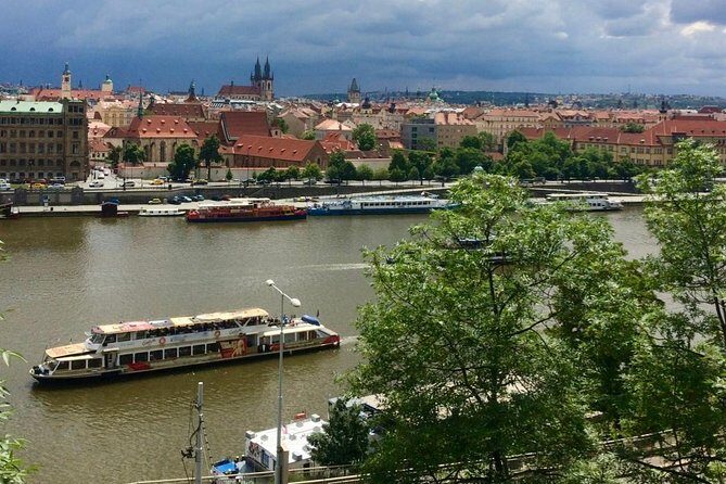 Radtour durch Prag auf Deutsch - A route that’s built like a “view ladder” across Prague