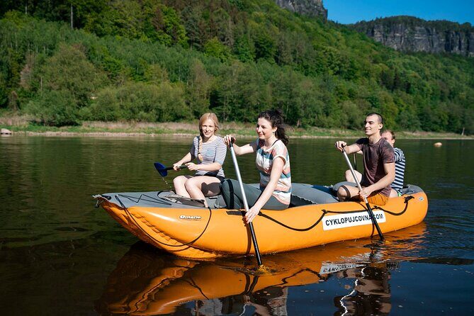 Rafting from Děčín to Bad Schandau and back on bikes - The Bad Schandau handover: swap from raft to bikes