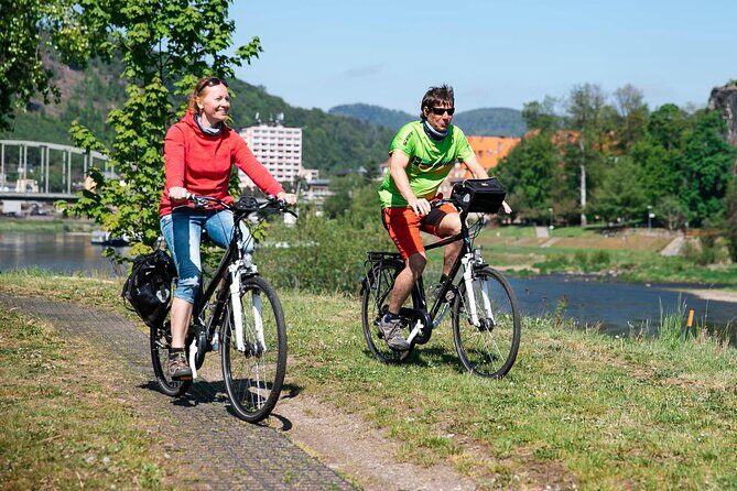 Rafting from Děčín to Bad Schandau and back on bikes - Pedaling back to Děčín along the Elbe Cycle Route